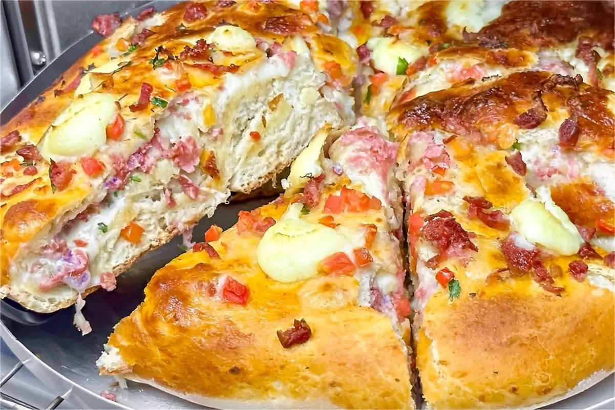 Torta com Massa de Pizza